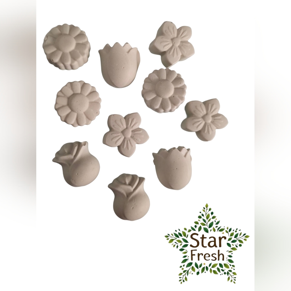 Handmade White Floral Shaped Plaster Aroma Set - Picture 2 of 2